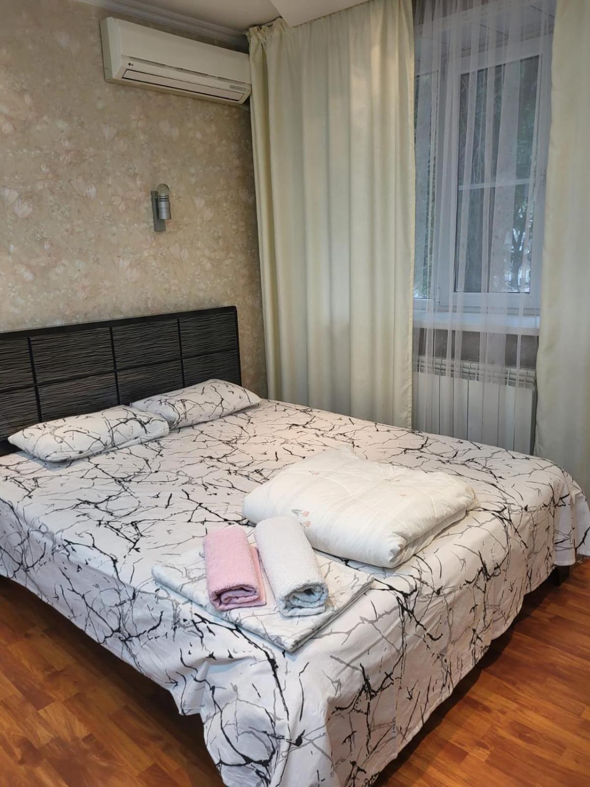 Apartments Ahmetova 6 32 알마티 외부 사진